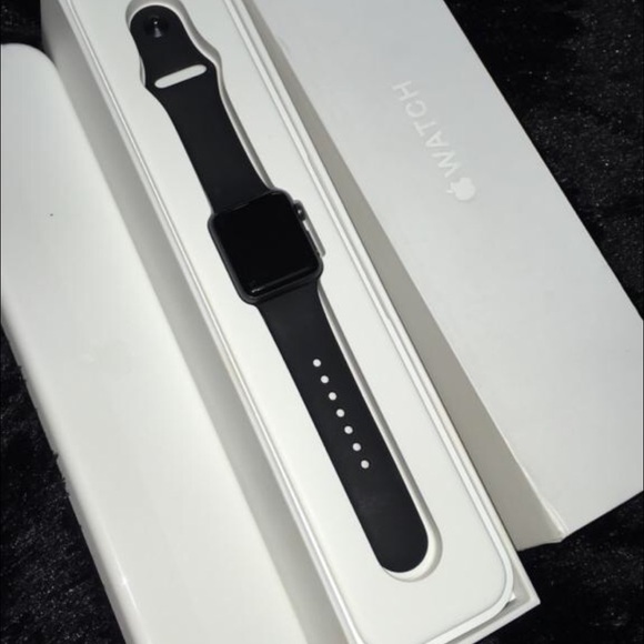 Apple watch 38 mm 7000 series color black