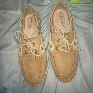 New sperrys
