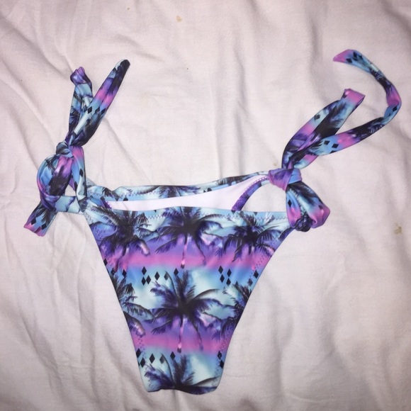 Bikini bottoms - Picture 2 of 3