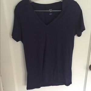 BDG v-neck t-shirt