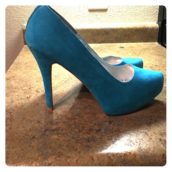 Sexy blue heels