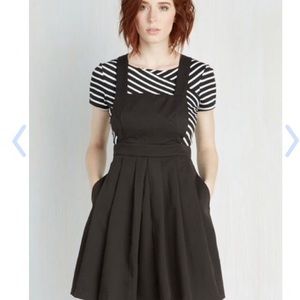 Black modcloth pinafore jumper dress with pockets