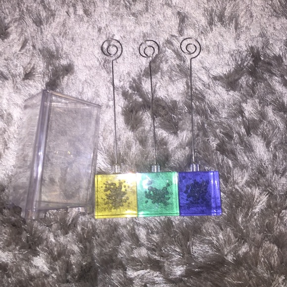 Picture holding bundle - Picture 2 of 2