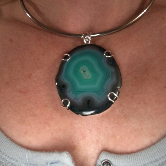 Jewelry - HOST PICK 6/2!! sterling silver teal agate pendant