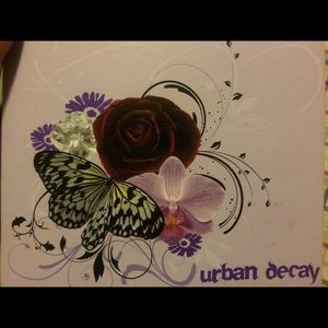 Urban Decay Book of Shadows I