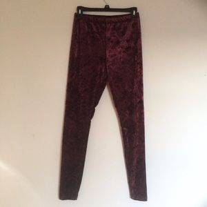 💥LAST CHANCE!💥 Burgundy Velvet Leggings