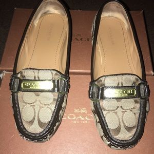 Coach flats