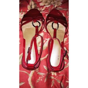 🚨 SALE 🚨 Red Small wedge heels