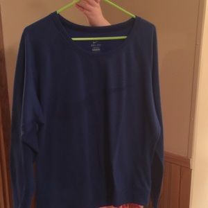Nike Dri fit sweatshirt. Great shape!!