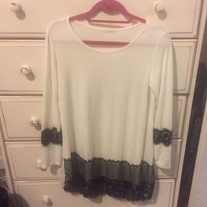 White/black lace tunic.