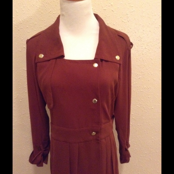 Dress - Picture 4 of 4