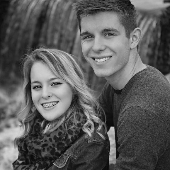 Meet your Posher, Mckenzie - Picture 1 of 1