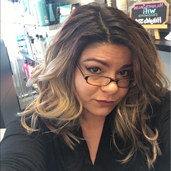 Meet your Posher, Dina - Picture 1 of 1