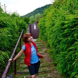 Meet your Posher, Simona