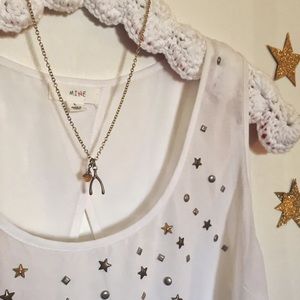 Wishbone necklace with amber bead.