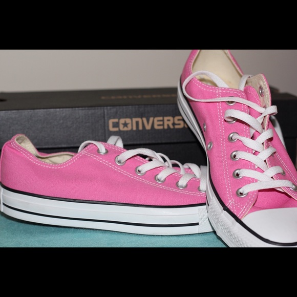 Pink Converses!!