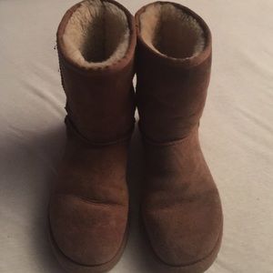Ugg classic short