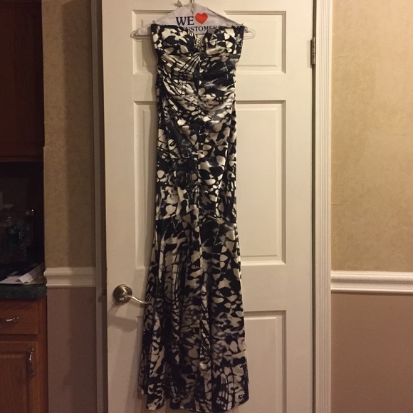 Black & white strapless mermaid prom dress