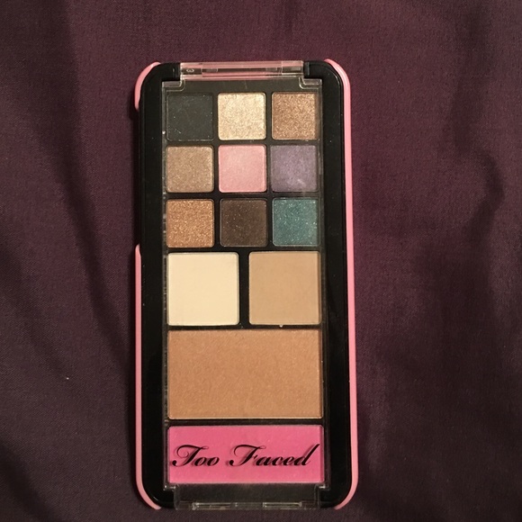 Too faced holiday eyeshadows
