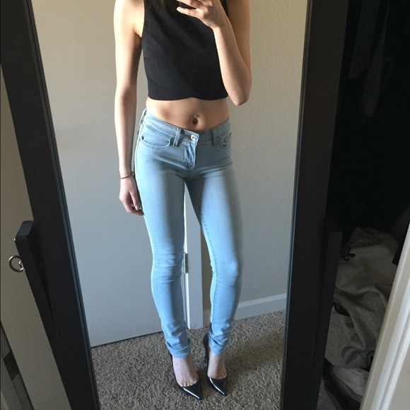 Levi's skinny jeans 711 light wash 25