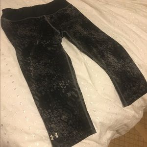 Under armour crop leggings