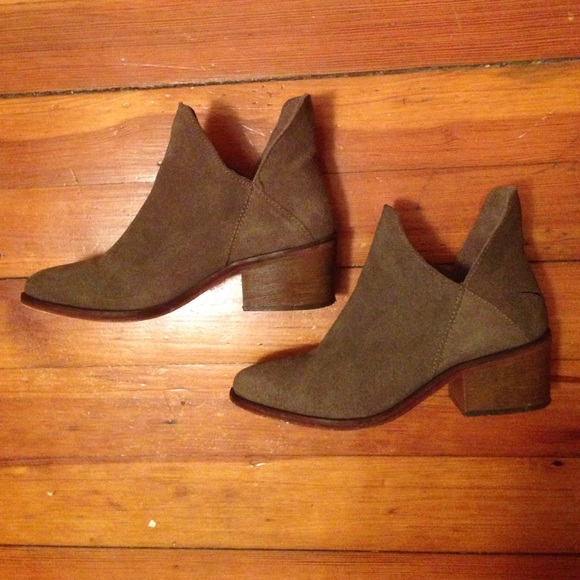 Trafaluc Booties