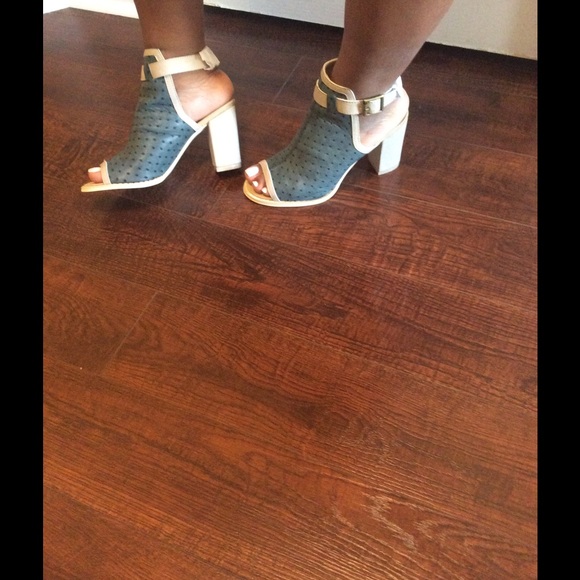 🆕Blue Nyah Peep Toe Dress Sandals Final Price - Picture 3 of 4