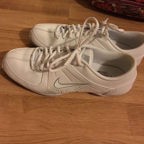 le scarpe nike su indossato solo una volta poshmark le scarpe nike su indossato solo una volta poshmark