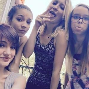 Meet your Posher, Addison