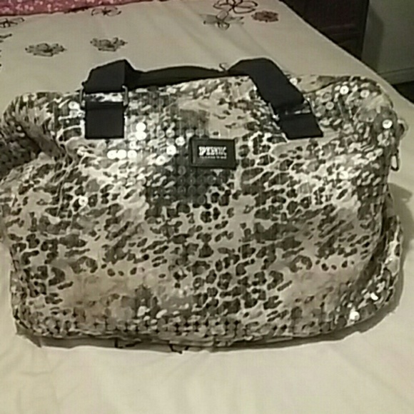 V.S. PINK BLINGY XL SEQUIN TOTE EXCELLENT CONDITIO