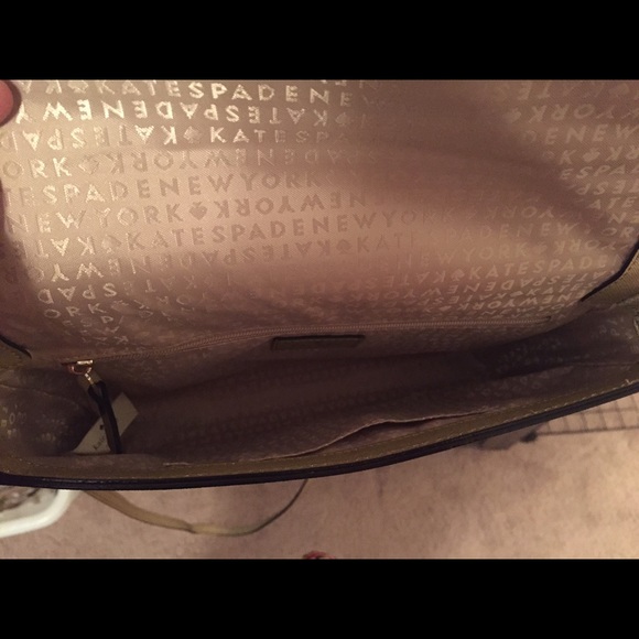 🔴SOLD🔴Kate Spade Envelope Crossbody - Picture 2 of 4