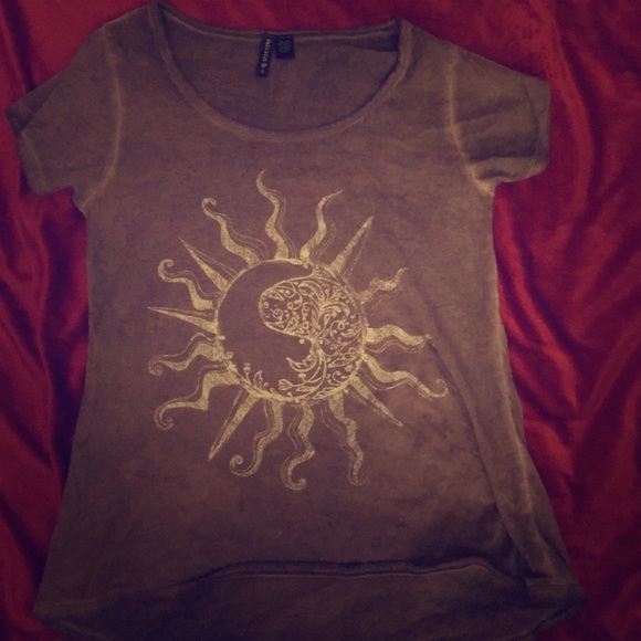 Sun T-shirt