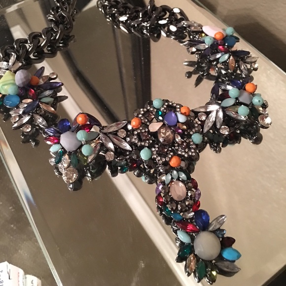Zara Jewelry - Zara Statement Necklace