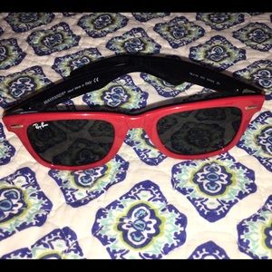 Ray Ban Authentic Wayfarer