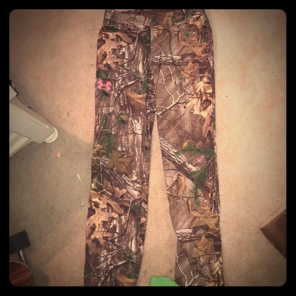 Real tree under armor boot cut camo hunting pants