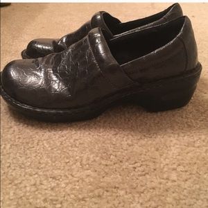 B.O.C. Clogs size 10. Super comfy!