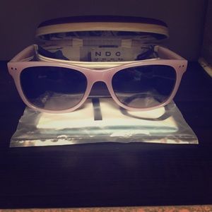 🎉FLASH SALE🎉Brand new Toms sunglasses