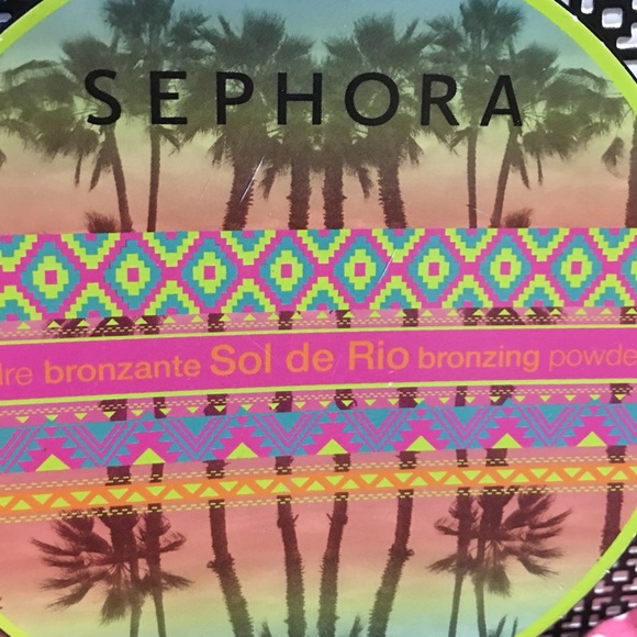 Limited edition Sephora Sol De Rio bronzer.