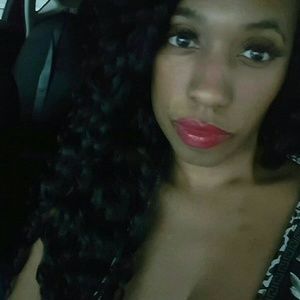 Meet your Posher, Tye