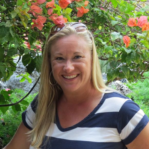 Meet your Posher, Pauline - Picture 1 of 1