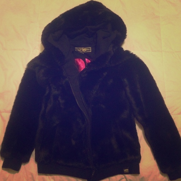 NEVER WORN VS PINK Faux Fur Zip-up Hoodie