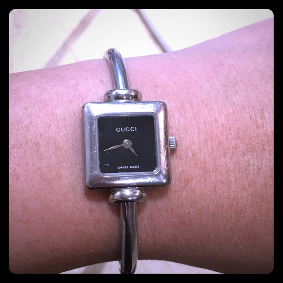 GUCCI Watch - Authentic