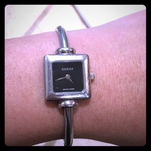 GUCCI Watch - Authentic