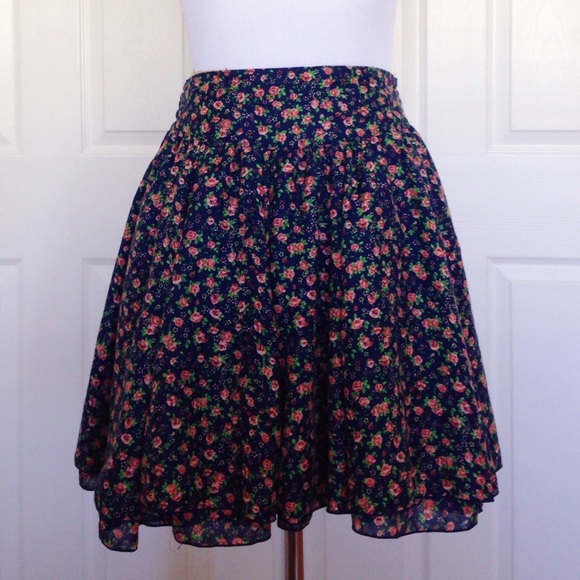 Floral print skirt