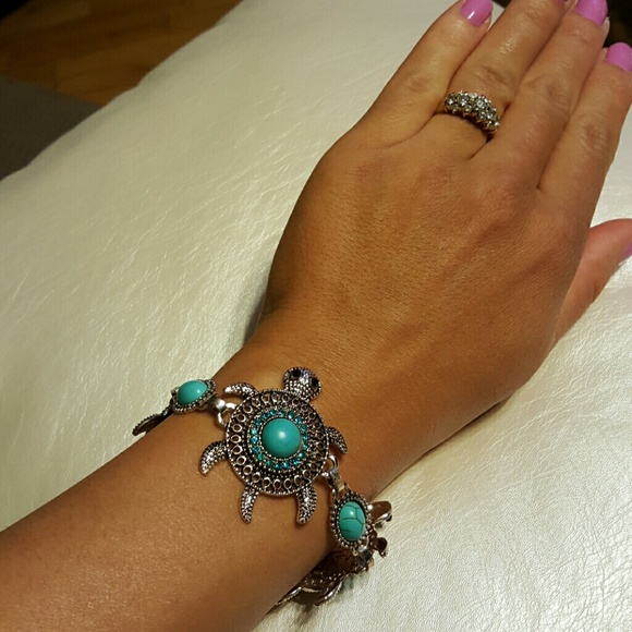 Turtle bracelet