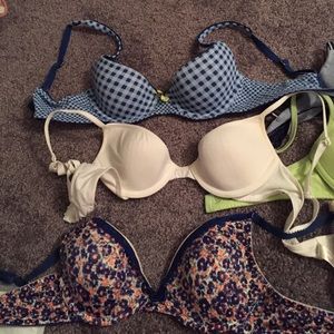 Bundle of Bras 32A