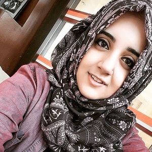 Meet your Posher, Sakina