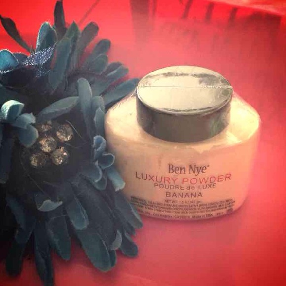 Ben nye luxury powder