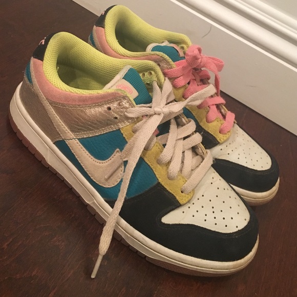 Nike dunks neon pastel