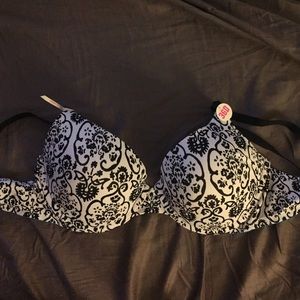 🎀Sale🎀New wTags 36D Victoria's Secret Pink bra